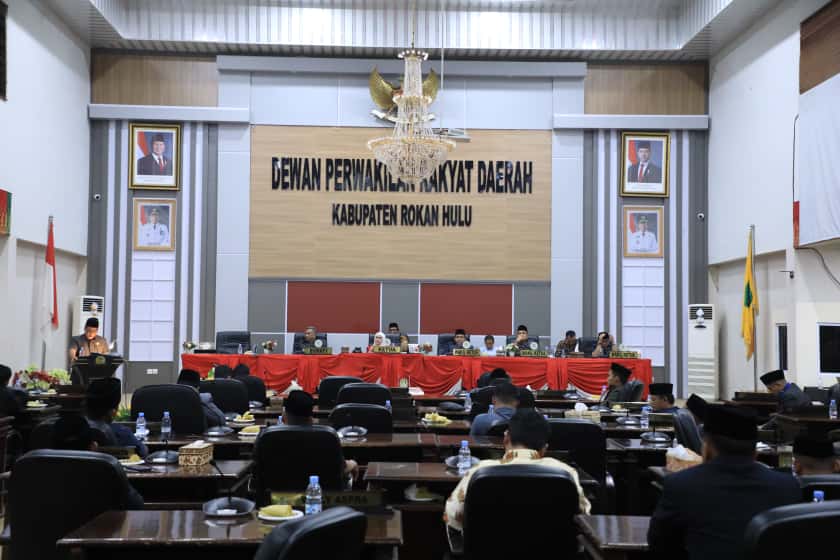 DPRD dan Pemkab Rokan Hulu Sahkan RAPBD Perubahan 2025 Rp2 Triliun