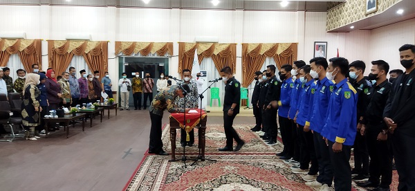 Kukuhkan Hipemarohi Pekanbaru, Bupati : Fokuskan Kuliah Jangan buang-buang waktu