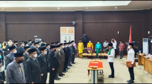 Bupati Zukri Tekankan  Pejabat Tinggi Pratama  Tinggal di Rumah Dinas