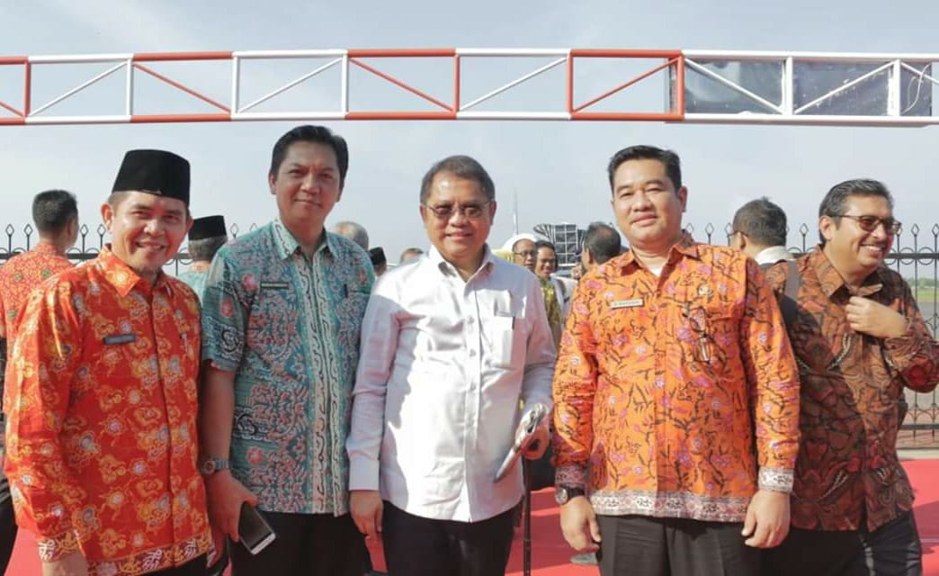 Serahkan Bantuan Internet, Menteri Kominfo RI Tiba Di Bumi Rafflesia