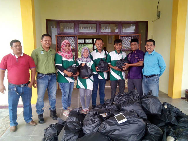 RAPP Distribusikan Ratusan Paket Sembako untuk Korban Banjir di Kampar
