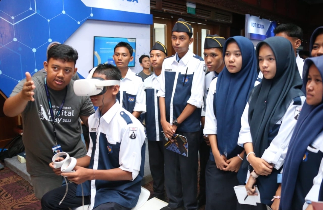 Antusias Pelajar Jajal Teknologi Canggih PHR yang Mendukung Keamanan dan Capaian Produksi Blok Rokan