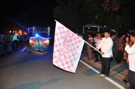  Wabup Khairizal Lepas Pawai Obor dan Takbir Keliling Idul Adha 1437 H