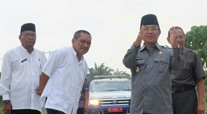 Perbaikan 7 Ruas Jalan Kota Tembilahan, Bupati Inhil Minta Masyarakat Bersabar