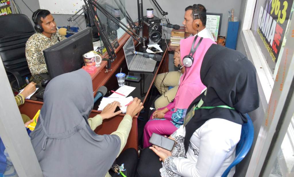 Diskes  Kampar dan OAC Apoteker  Lakukan Talkshow di Radio Rama Tentang Gema Cermat 