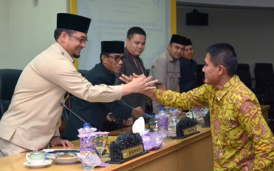DPRD Kampar Sahkan APBD Tahun 2017