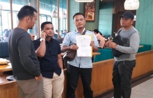 Menjadi Tersangka Korupsi Pencucian Danau, Anggota DPRD Kampar Ditangkap di Jakarta