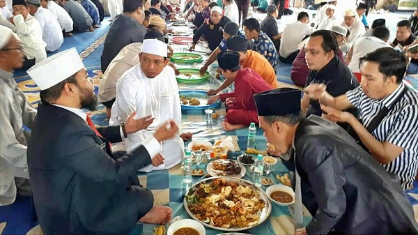 Makan Bersama Ala Pemkot Bengkulu Peringati HUT RI ke 74
