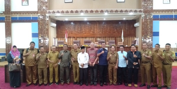 Gabungan Pansus DPRD Rohil Gelar Raker Bahas Tiga Ranperda