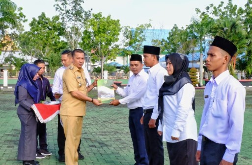 233 PPPK Guru di Meranti Terima SK, Bupati : Wajib 10 Tahun Mengabdi, Tak Boleh Pindah