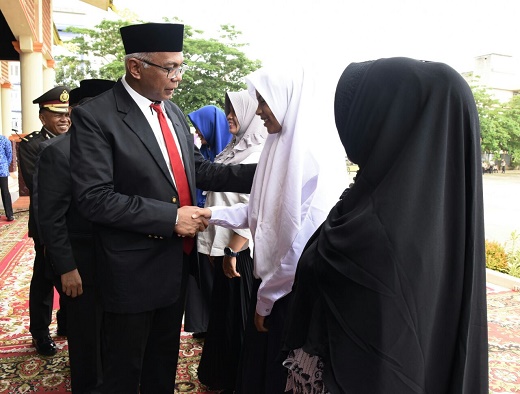 Pjs Bupati Inhil Pimpin Upacara Hardiknas 2018