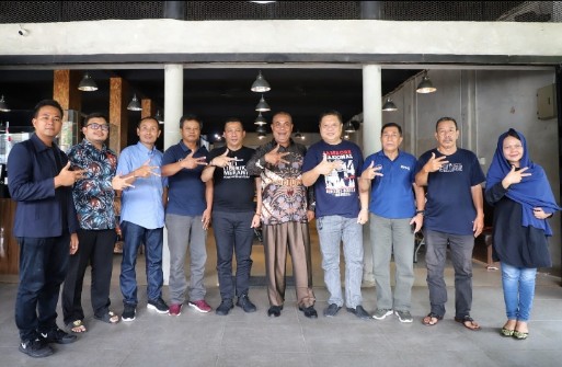 Bupati Adil Silaturahmi Bersama Sultan Siak XIII dan Kerabat