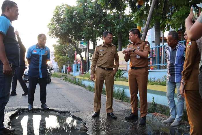 Pj Walikota Prioritaskan Perbaikan Jalan Rusak di Tahun 2024