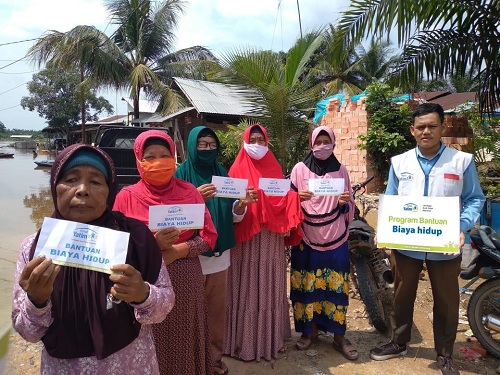 Rumah Yatim Salurkan Bantuan Kepada 11 Lansia Dhuafa Riau 