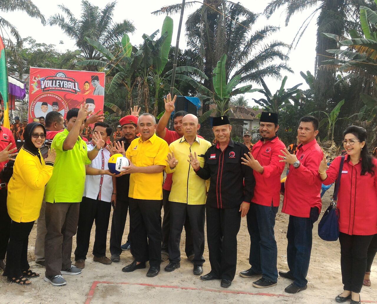 Arsyadjuliandi Rachman Buka Turnamen Voly Ball AYO Cup