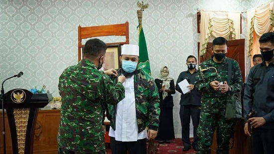Sebagai Bentuk Perhatian ke TNI, Walikota Helmi Menjadi Warga Kehormatan Korem 041/Gamas Bengkulu
