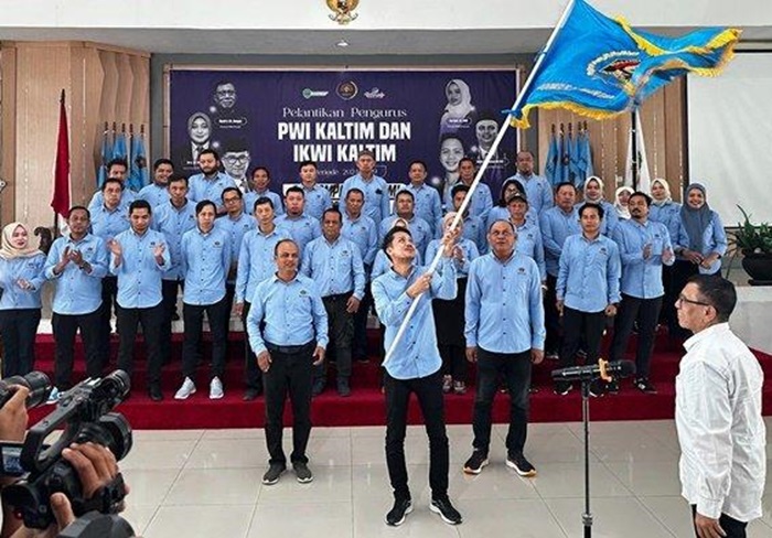 Lantik PWI Kaltim, Hendry CH Bangun Tunjukkan Ketidakpatuhan Terhadap PDPRT