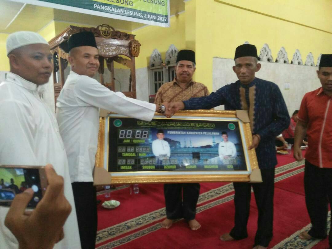 Sekda awali safari ramadhan dimasjid Al-Khairat Pangkalan lesung.