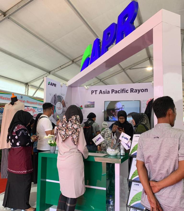 Riau Expo 2019, APR Memperkenalkan Serat Kayu Menjadi Serat Benang