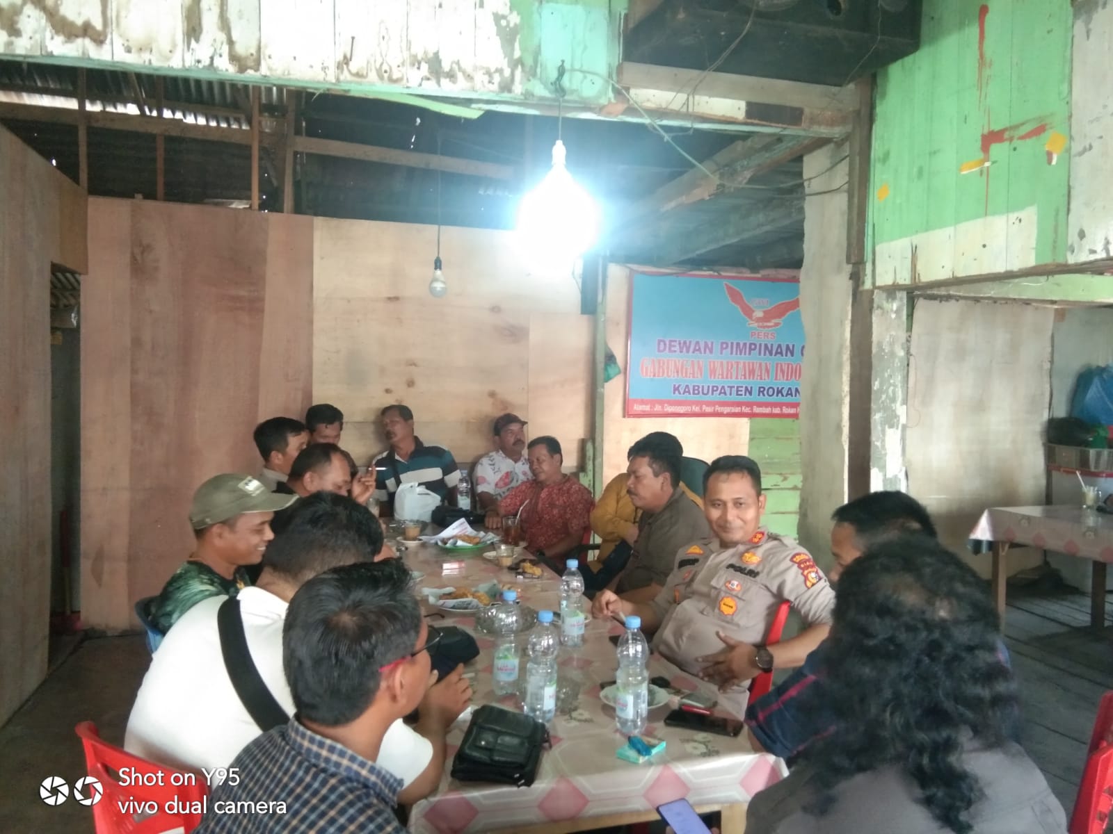 Jelang HPN 2023, Kapolres Rohul Makan Siang Bareng Dengan Puluhan Jurnalis   Â 