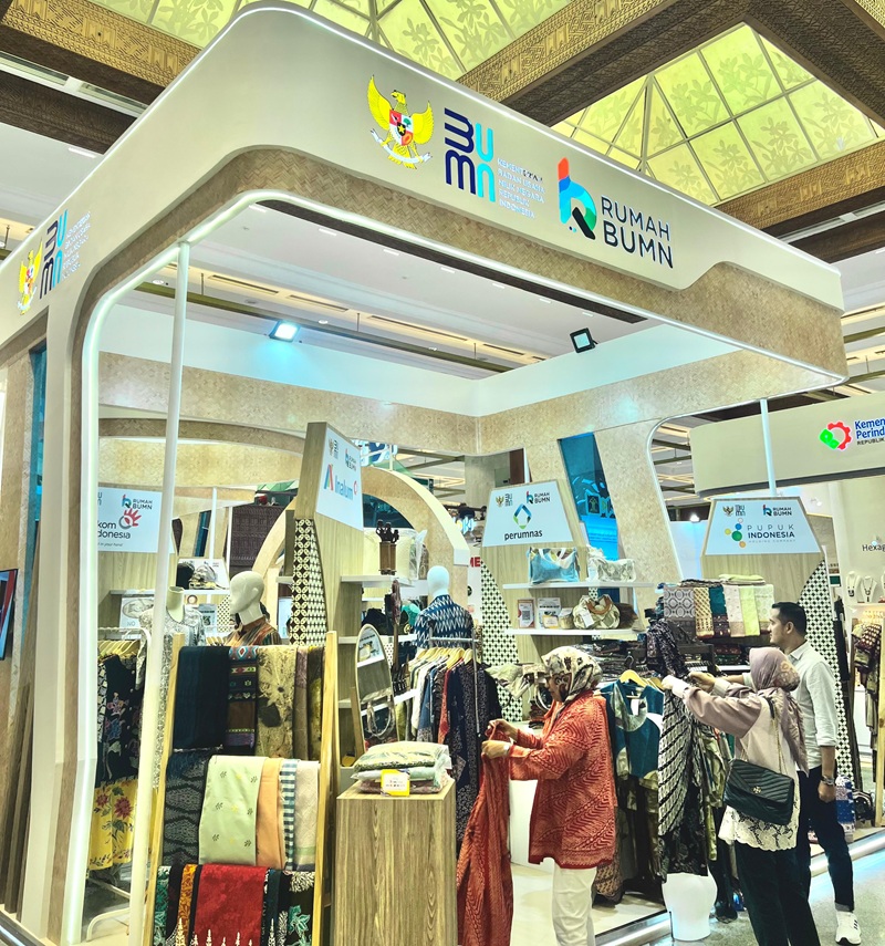 Rumah BUMN Dukung UMKM Indonesia dan Ajak Pengunjung Dukung Produk Lokal di Pameran INACRAFT 2025