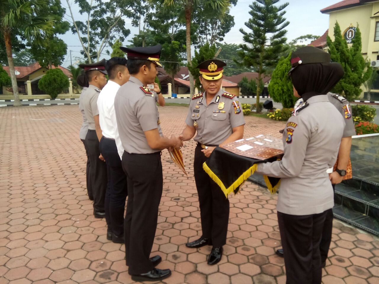 Polres Rohil Gelar Upacara HKN Dan Pemberian Reward Terhadap Personil