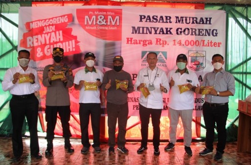 PT Musim Mas Laksanakan Operasi Pasar Minyak Goreng di 5 Kecamatan