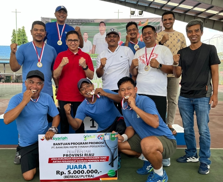 Tenis PTPN IV Raih Medali Emas HUT Pemprov Riau