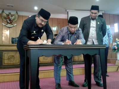 DPRD Teken Perda, SOTK Karimun Makin Ramping