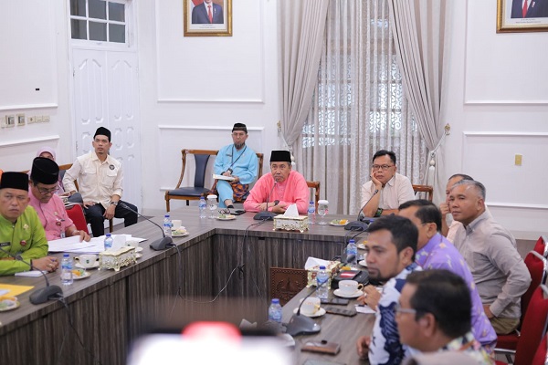 Bertemu Gubernur Syamsuar, Plt. Bupati Meranti Sampaikan Berbagai Usulan