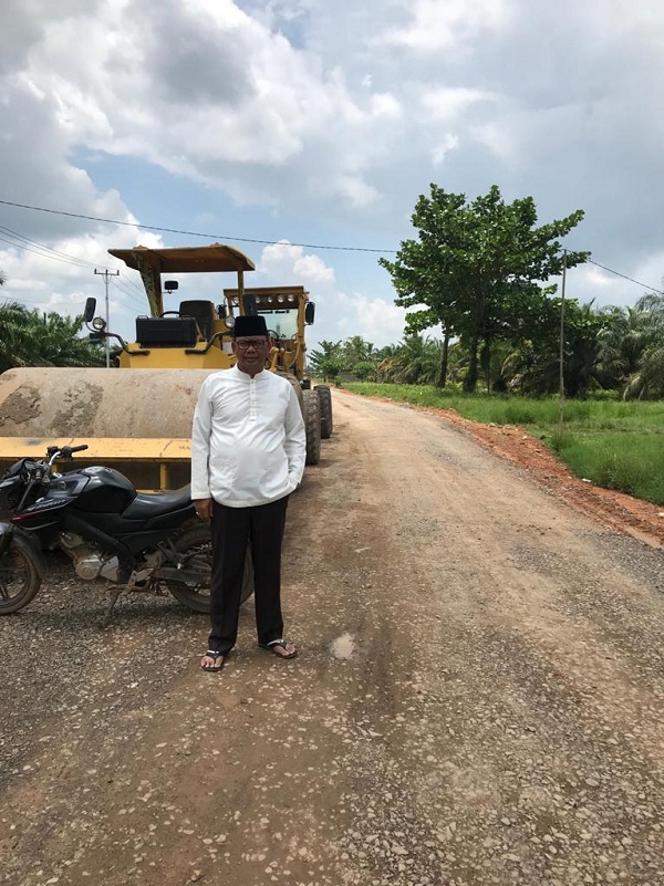 Pastikan Pekerjaan Lancar, Bupati Tinjau Pembangunan Jalan Poros Pekaitan