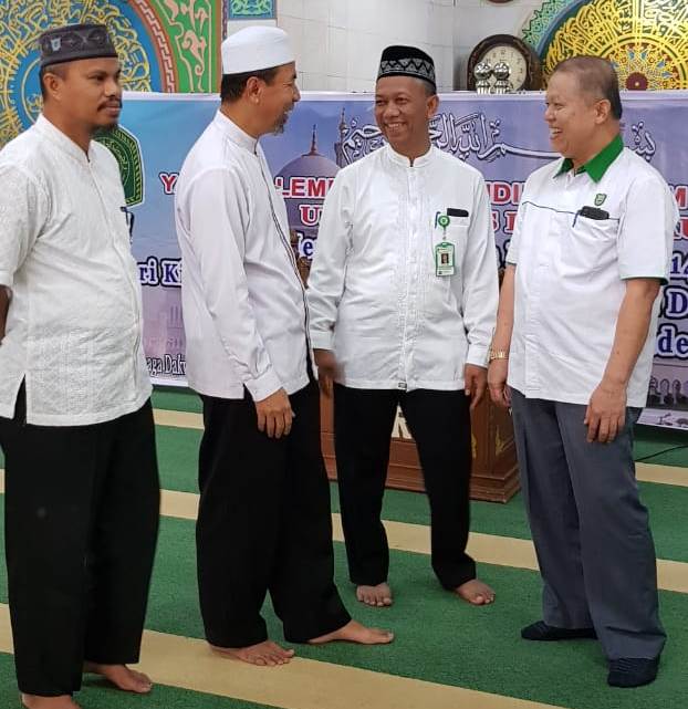 Inilah Tiga Golongan Orang yang Mempusakai Al Qur'an Menurut Mustafa Umar