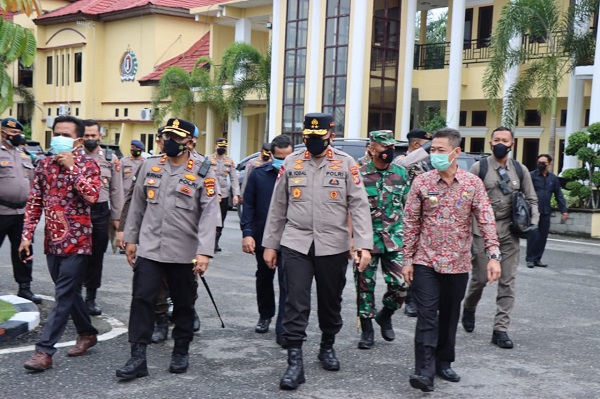 Berikan Semangat Bervaksin, Kapolda Riau Kunker ke Rohil