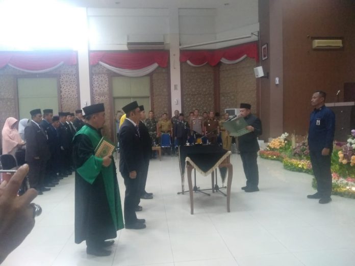 Bupati Catur Lantik dan Kukuhkan 19 Pejabat Eselon II