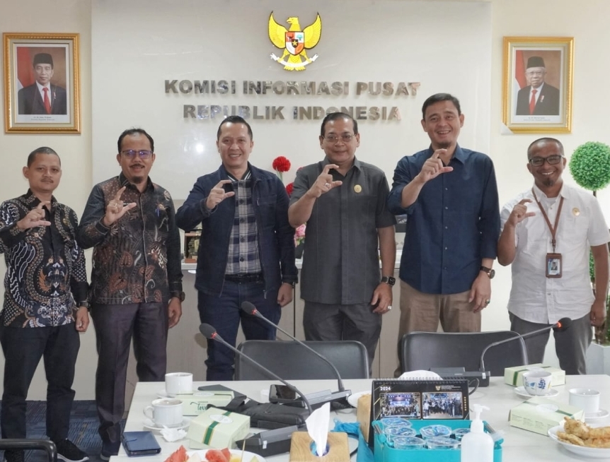 Didukung Bupati Afrizal, Rohil Kabupaten Pertama di Sumatera Lahirkan Komisi Informasi