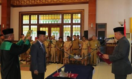 Jamaluddin Dilantik Bupati Siak Sebagai Penjabat Sekda