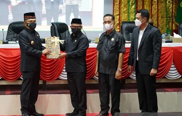 AKD berganti, Ketua DPRD Meranti minta anggota bekerja maksimal