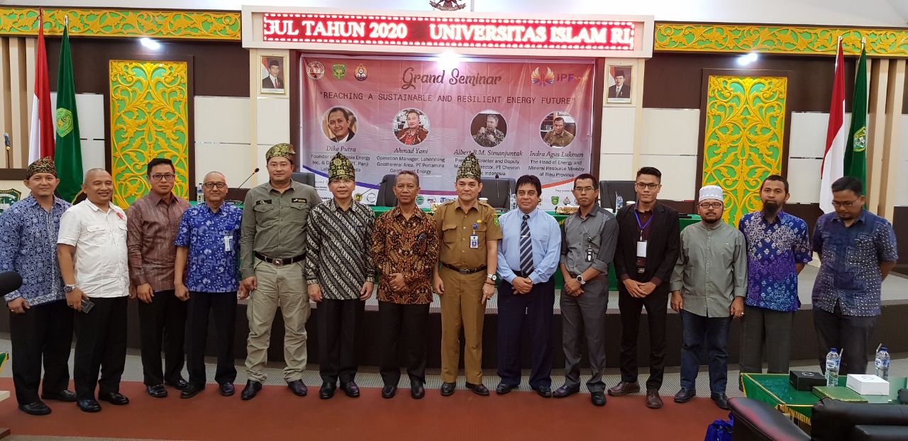 Rektor Syafrinaldi Buka IPF 2018, Presdir Chevron Siap Kerjasama Tingkatkan Teknik Perminyakan UIR