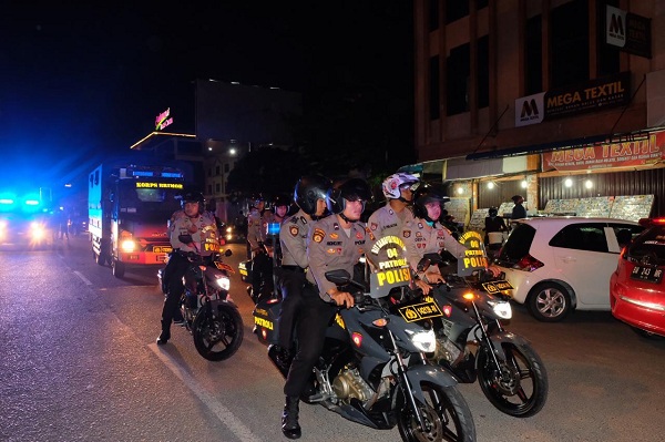 Cegah Penyebaran Covid-19, Polda Riau Gelar Patroli Skala Besar.
