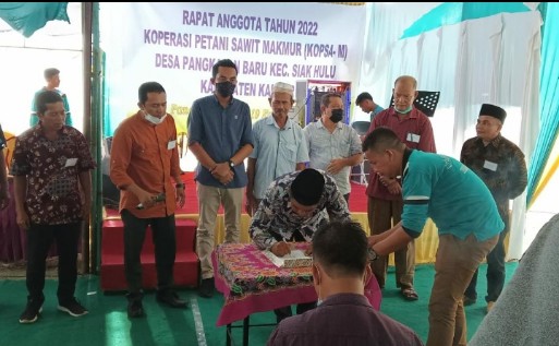 Akademisi : Tak Ada Larangan Pegawai BUMN Pimpin Koperasi
