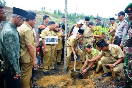 Tingkatkan Ekonomi Sekaligus Selamatkan Lingkungan