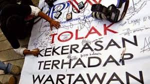  Audiensi Dengan Dandim dan Danlanal, JK Kecam Penganiawya Wartawan