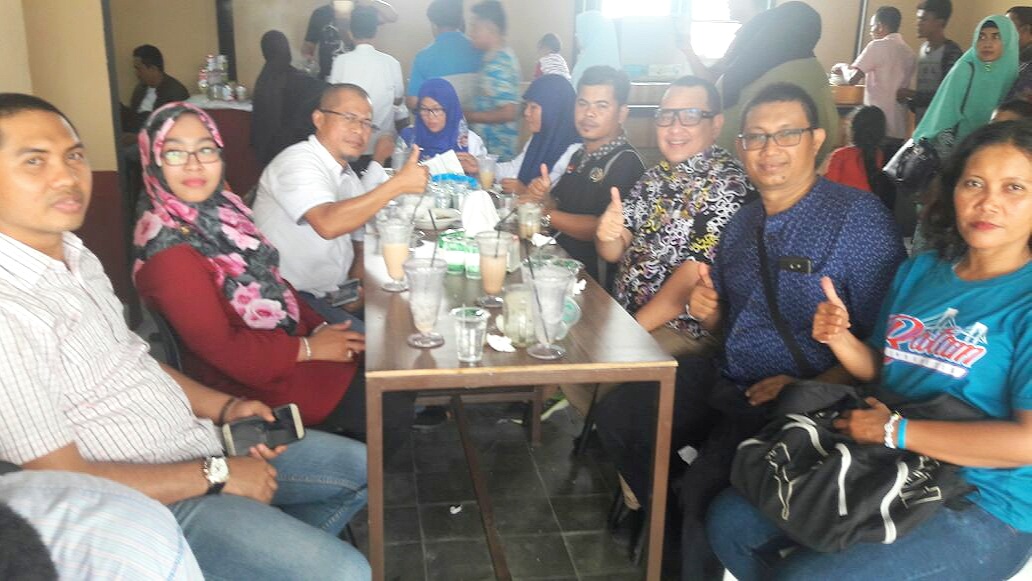 Pengurus PWI Riau Jajal Masakan Khas Aceh dan Kopi di Wareh Kupie