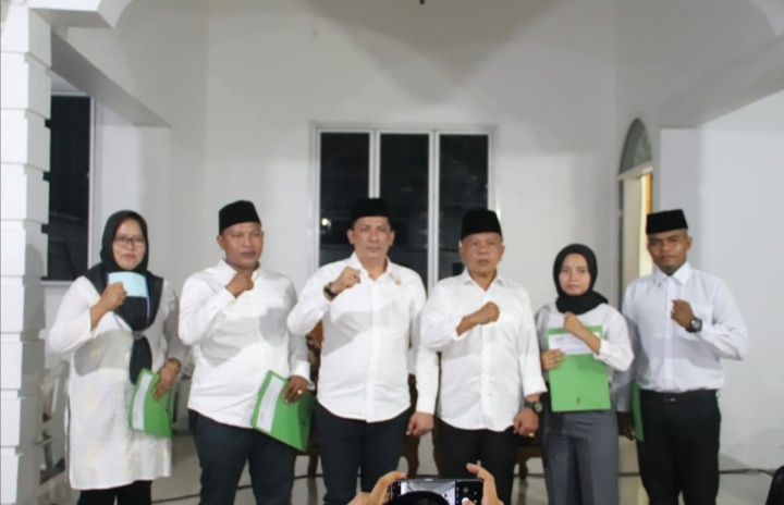 AOK Team Dilantik, Asmar Bakal Calon Wakil Bupati Beri Motivasi Relawan