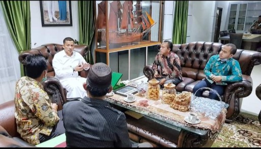 Bupati Silaturahmi Dengan Tim Pengabdian Masyarakat UIN Suska Tingkatkan Kerjasama Pendidikan