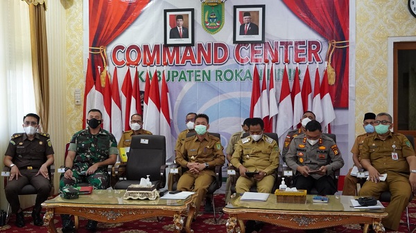 Bupati dan Wabup Rohil Ikuti Rakor Karhutla Bersama Gubernur Riau Secara Virtual