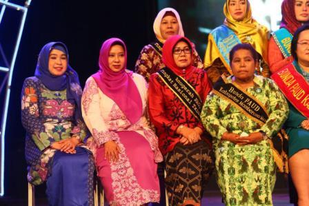 Bunda Paud Meranti Hadiri Seminar Himpaudi di Bandung 