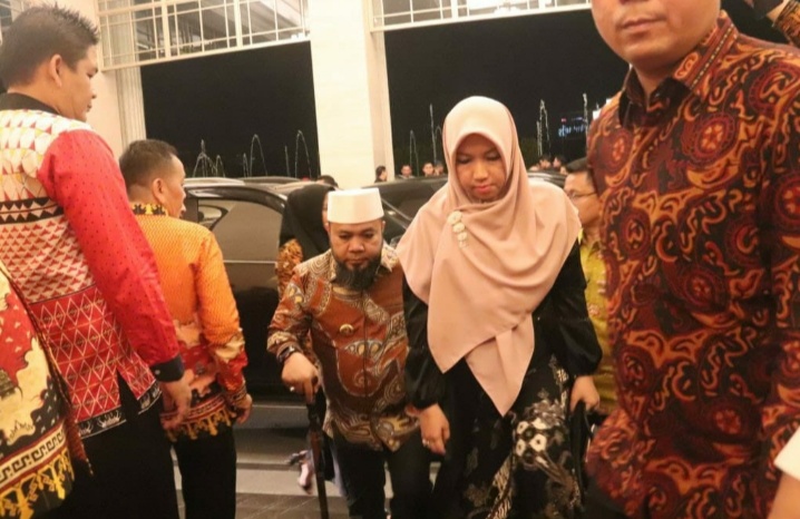 Hadir Pakai Tongkat Dalam Rakernas APEKSI, Berikut Penjelasan Walikota Helmi Hasan