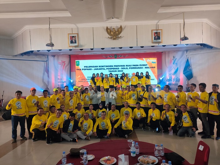 Lepas Kontingen Porwanas PWI Riau ke Malang, Ini Harapan dan Pesan Gubri