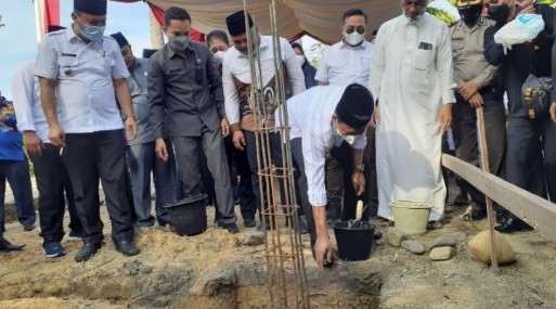 Wabup Rohil Letakkan Batu Pertama Pembangunan Rumah Qur'an As-Syakir
